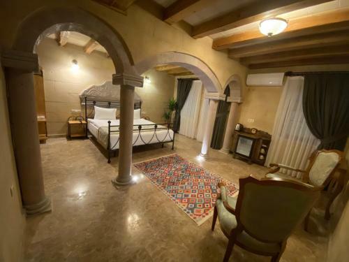 Hotel Luxury Cratus Stone Palace