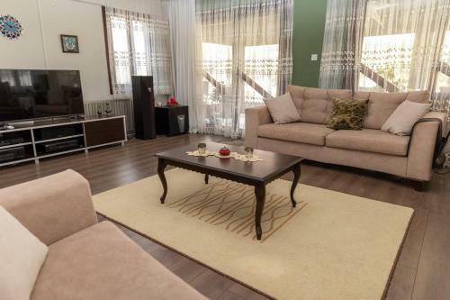 Astonishing Seafront Villa In Cesme