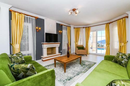 Villa White Cocoon