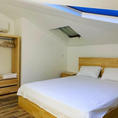 The Townhouse Apartment