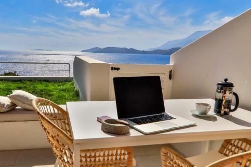 Villa Kale Suites With Heated Pool In Winter