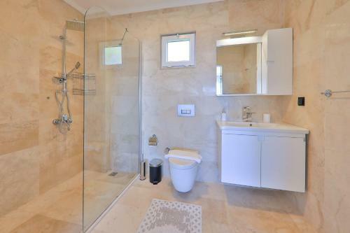 Outstanding Villa With Private Pool, Jacuzzi And Sea View In Kalkan, Kas