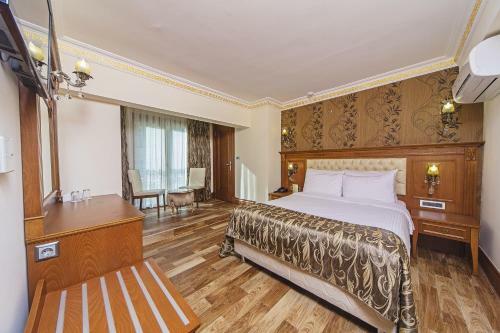 Lausos Palace Hotel ?i?li