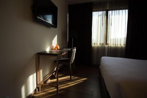 Hotel First House