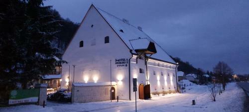 Bed & Breakfast Hotel Spichlerz 1 Spa & Wellness