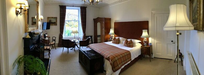 Hostal The Townhouse