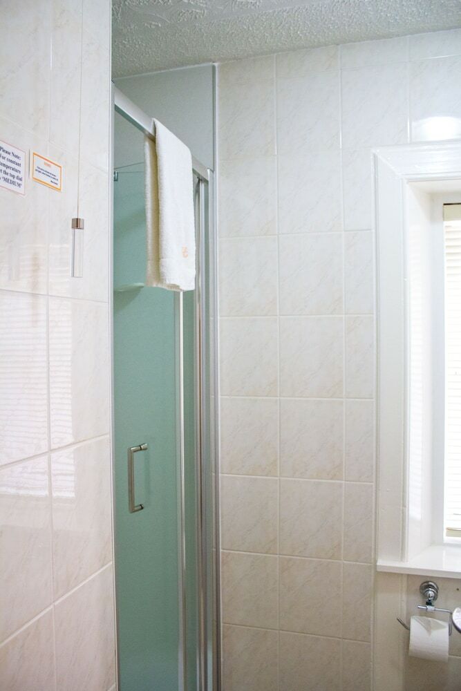 Hostal Hazeldene Guest House