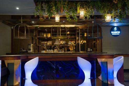 Hotel Clarks Inn Suites Kangra