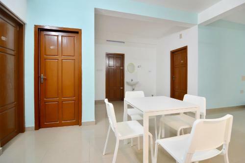 Hostal Oyo 79000 Grace Apartment
