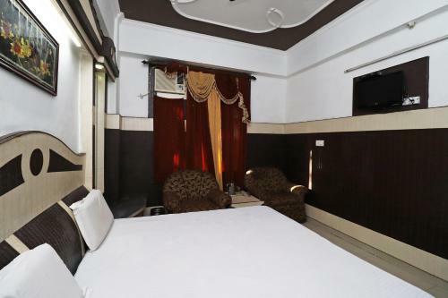Spot On 40978 Hotel Arya