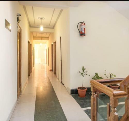 Hotel Aj International