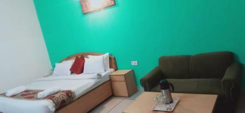 Hotel Aj International