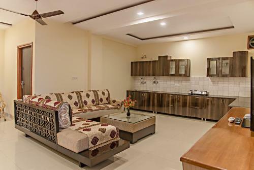 Apartamento 3 Bhk L Serviced Apt L Sun Set View