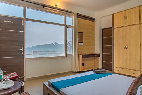 2 Bhk AC Apartment I Treadmeal I Kasauli