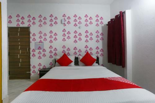 Hotel Oyo 61919 Piyush Residency