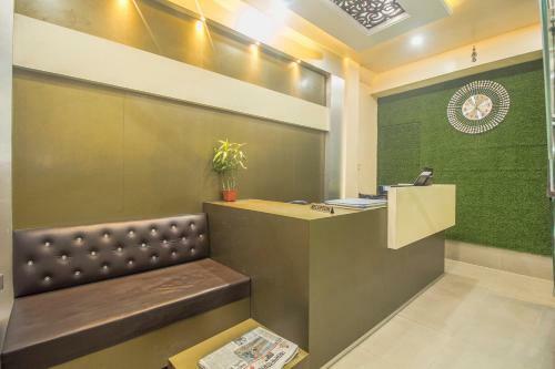 Oyo 26885 Hotel Heritage