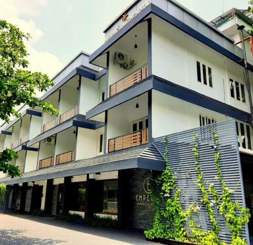 Emperor-hotel Rachana Continental Pvt Ltd
