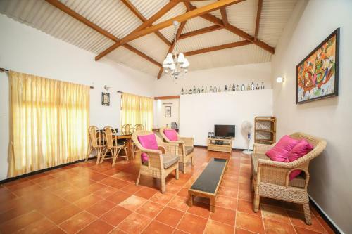 Villa Samrakshitha - The Bungalow