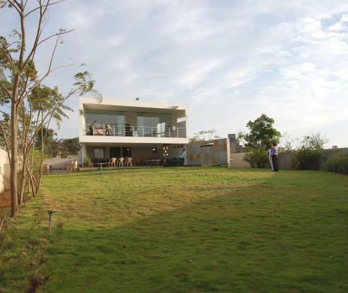 Kondekar's Weekend Home