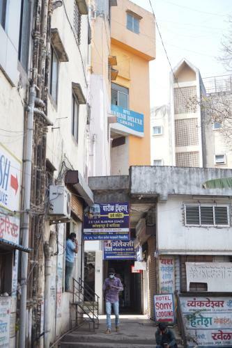 Hotel Rajesh Deluxe