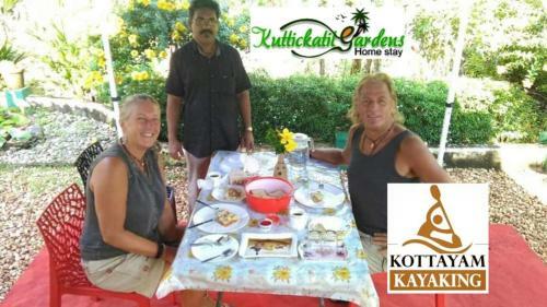 Kuttickattil Gardens With Kitchen
