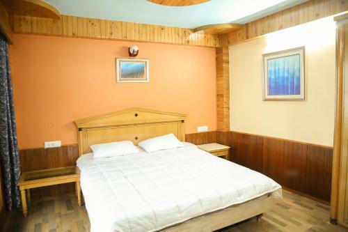 Hotel Hari Om Paradise