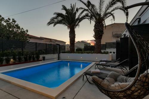 Lulani Pool Apartment