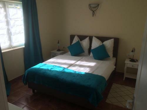 Antonio Solimar Apartments