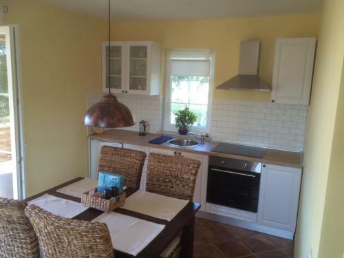 Antonio Solimar Apartments