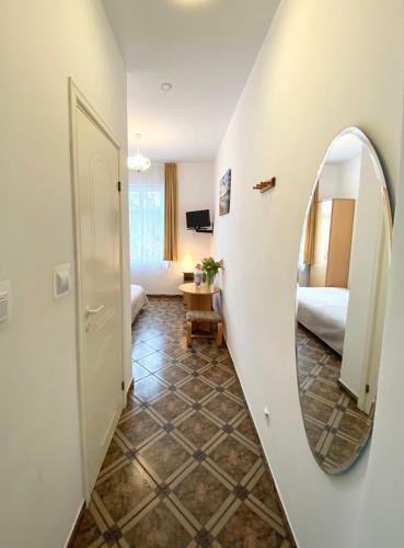 Hostal Admira?