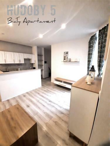 Apartament Bia?y Chudoby 5 Gliwice