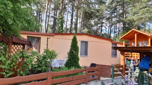 Apartamento Domek Nad Jeziorem Pi?a