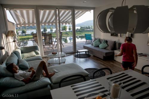 Apartment S?oneczny Gr�dek 11