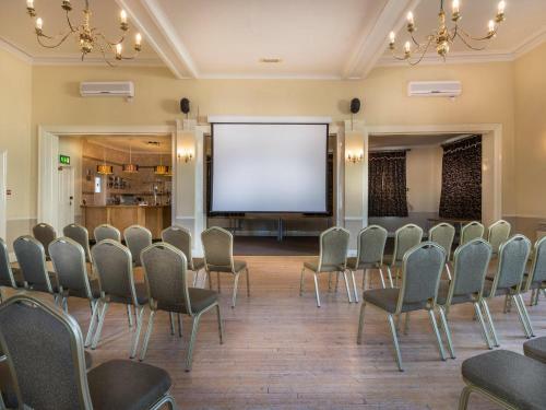 Best Western White Hart Hotel