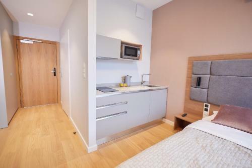 Aparthotel Square - By The Sea