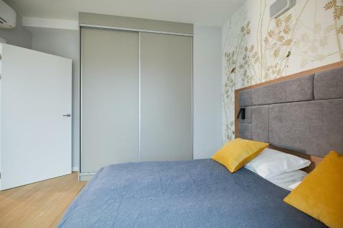 Aparthotel Square - By The Sea