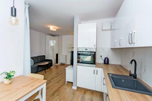 Awanport Rentyear Apartments