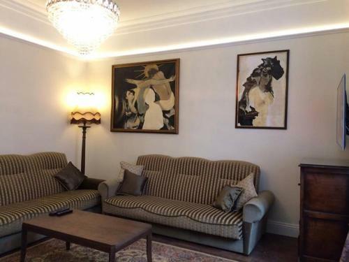 Fahrenheit House Apartment