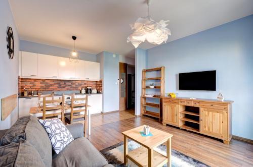 Live & Travel Apartments Number 1