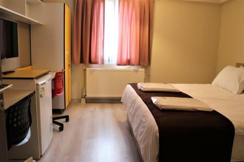 Moda Hotel