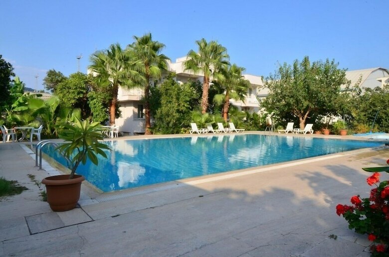 Kiri? Garden Hotel