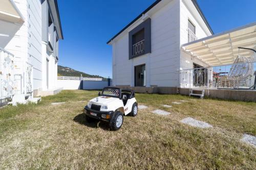 Brand New Villa With Full Amenities