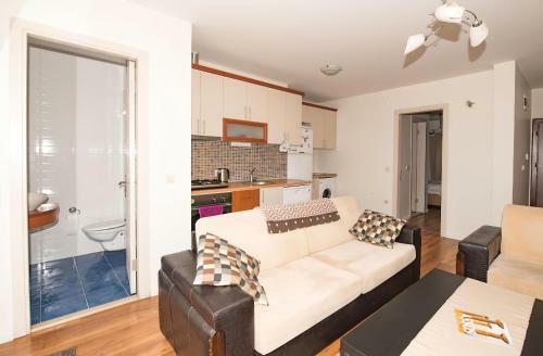 Syonte Lift Apartment