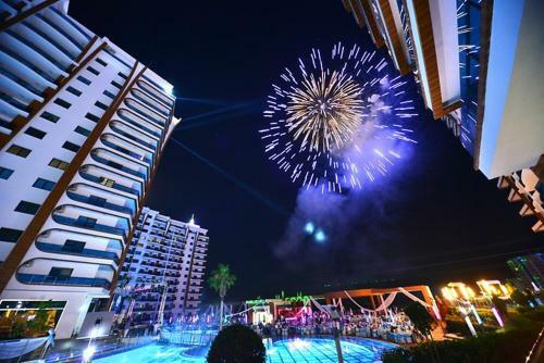 Apartamento Azura Park Residence
