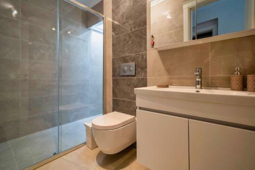 Charming Large Villa. Ideal For Family Breaks