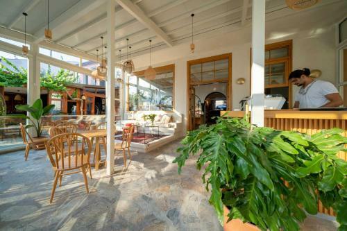Apartamento Epocasa Gocek / Stylish Seafront Suites