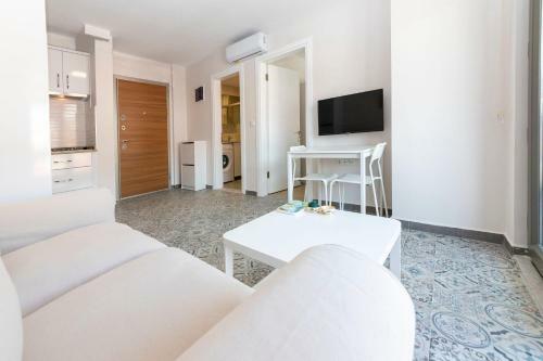 Convenient Apartment With Central Location In Mugla