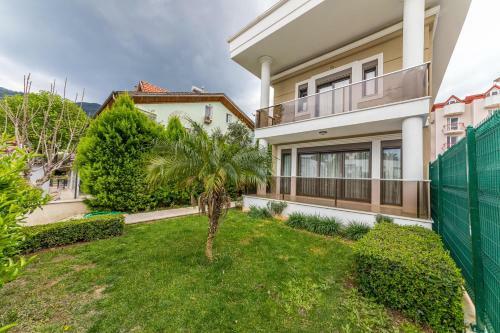Villa Gunes 2 Icmeler Daily Weekly Rentals