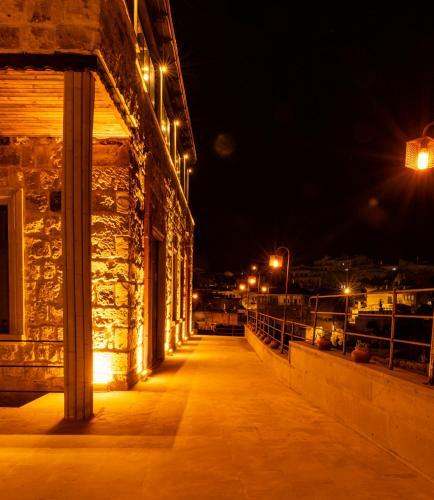 Megaron Cave Hotel