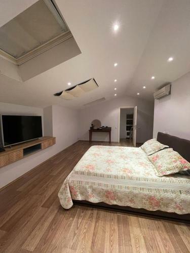 Private Villa Near The Sea,4+1,pools,sauna,jacuzzi